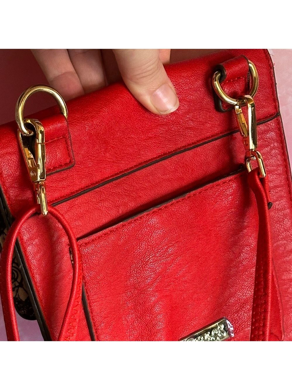 Carlos Santana Bold Red Crossbody Bag with Lion - Picture 16 of 17